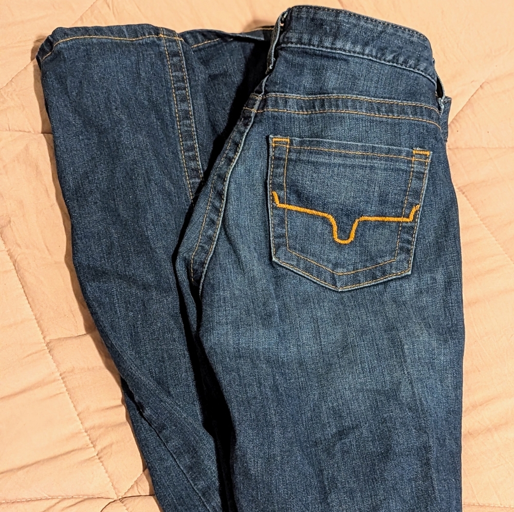 Betty Seventeen Kimes Size 2